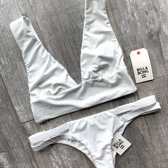 🔥🔥BILLABONG - SALTY PLUNGE ISLA BIKINI SET🔥🔥 - Picture 2 of 8